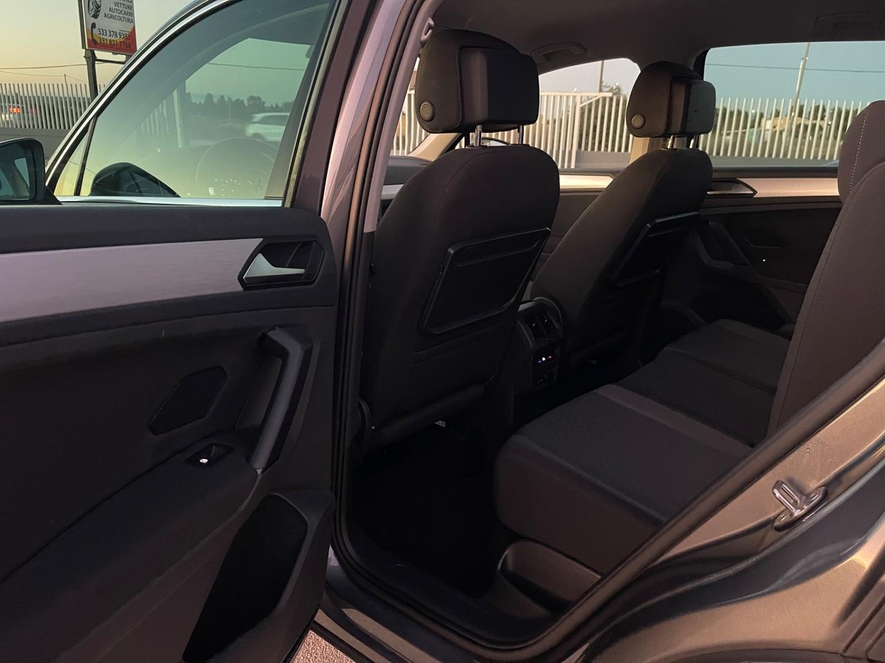 VOLKSWAGEN TIGUAN 2.0 TDI 150 DSG 4MOTION R-LINE