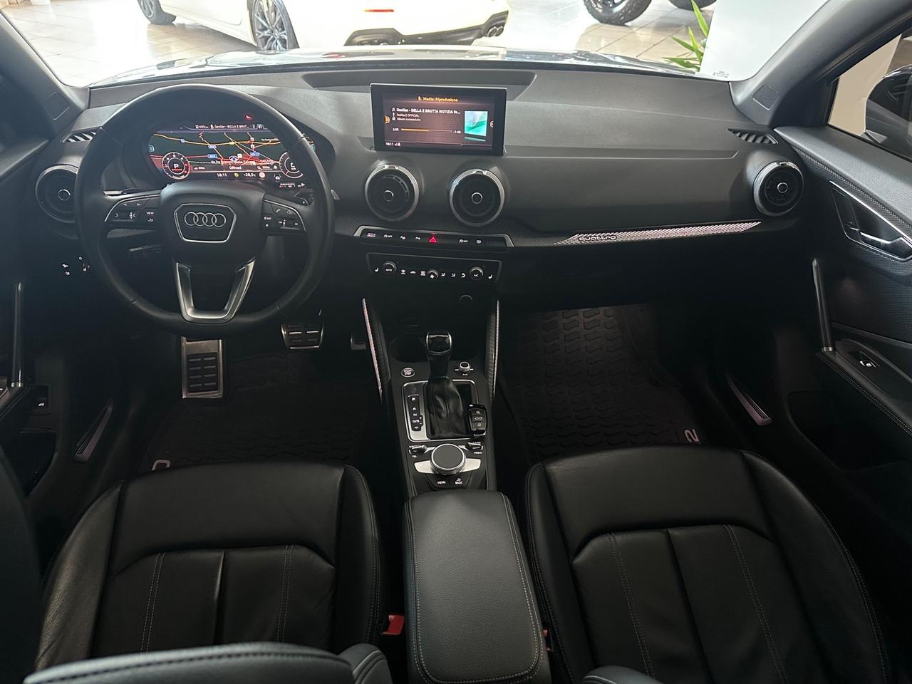 Audi Q2 35 TDI S tronic Identity Black