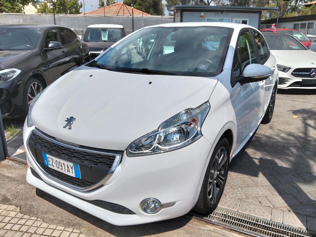Peugeot 208 1.4 HDi 68 CV 5 porte Allure