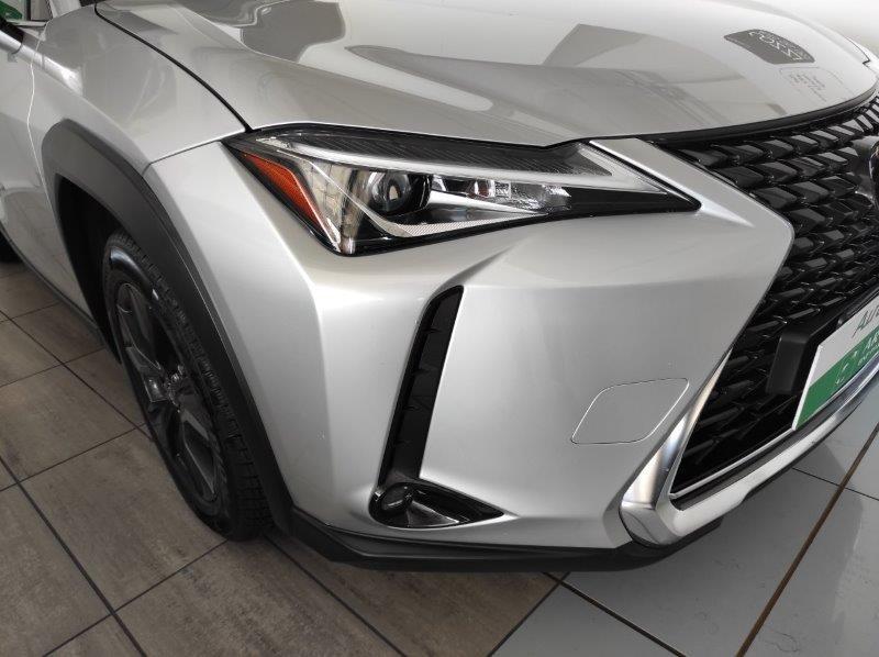 LEXUS UX - UX Hybrid 4WD Executive