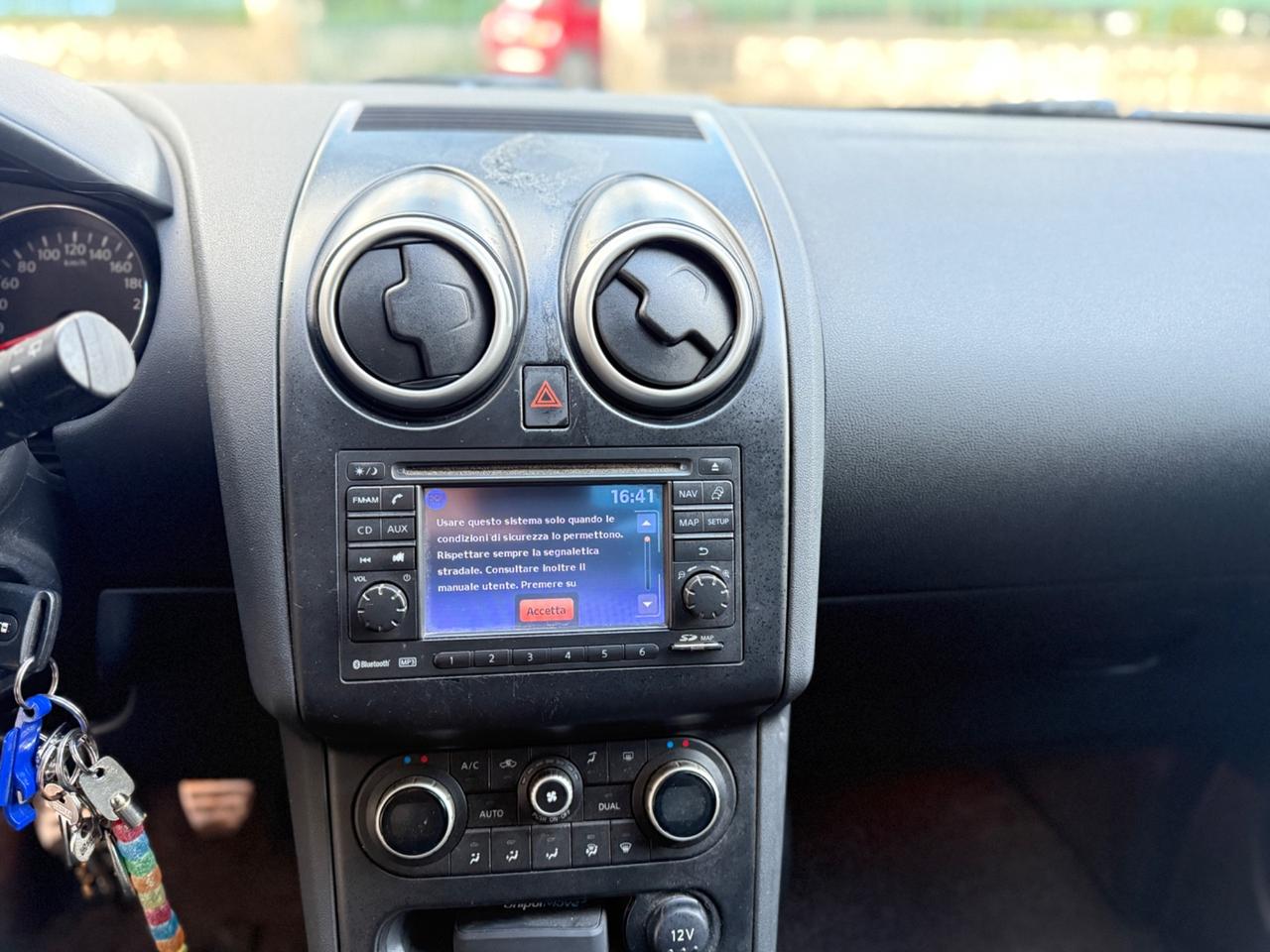 Nissan Qashqai 2.0 dCi DPF Tekna