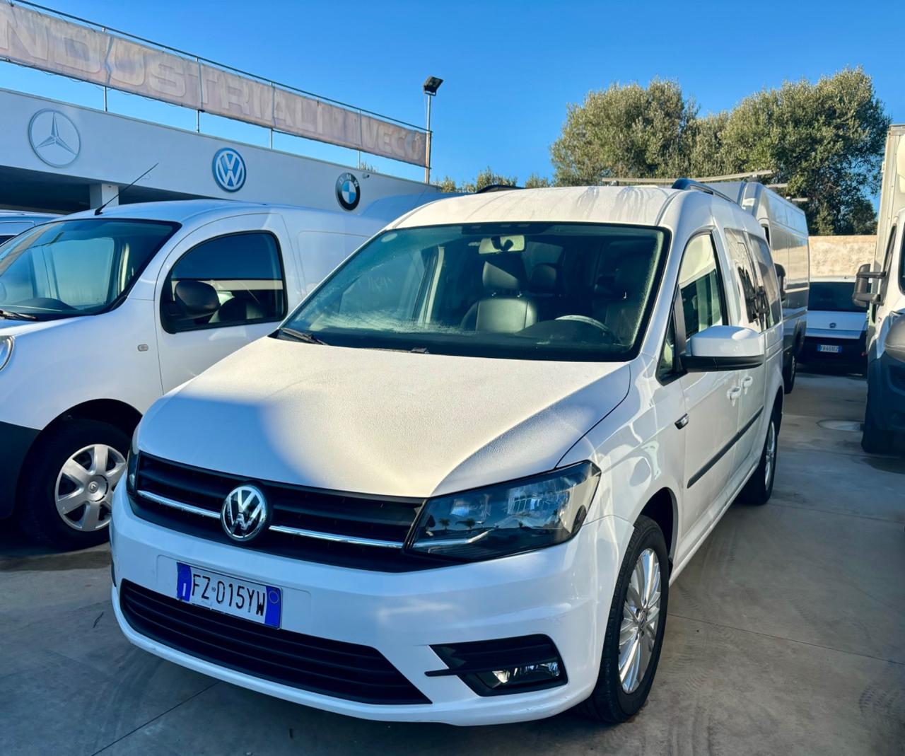 Volkswagen Caddy 7 posti - 2.0 TDI 150 CV DSG Highline Maxi - 2020