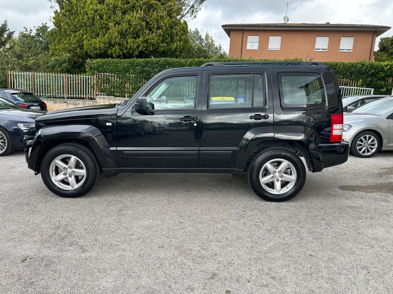 Jeep Cherokee 2.8 CRD 4X4 Gancio Traino 90000km