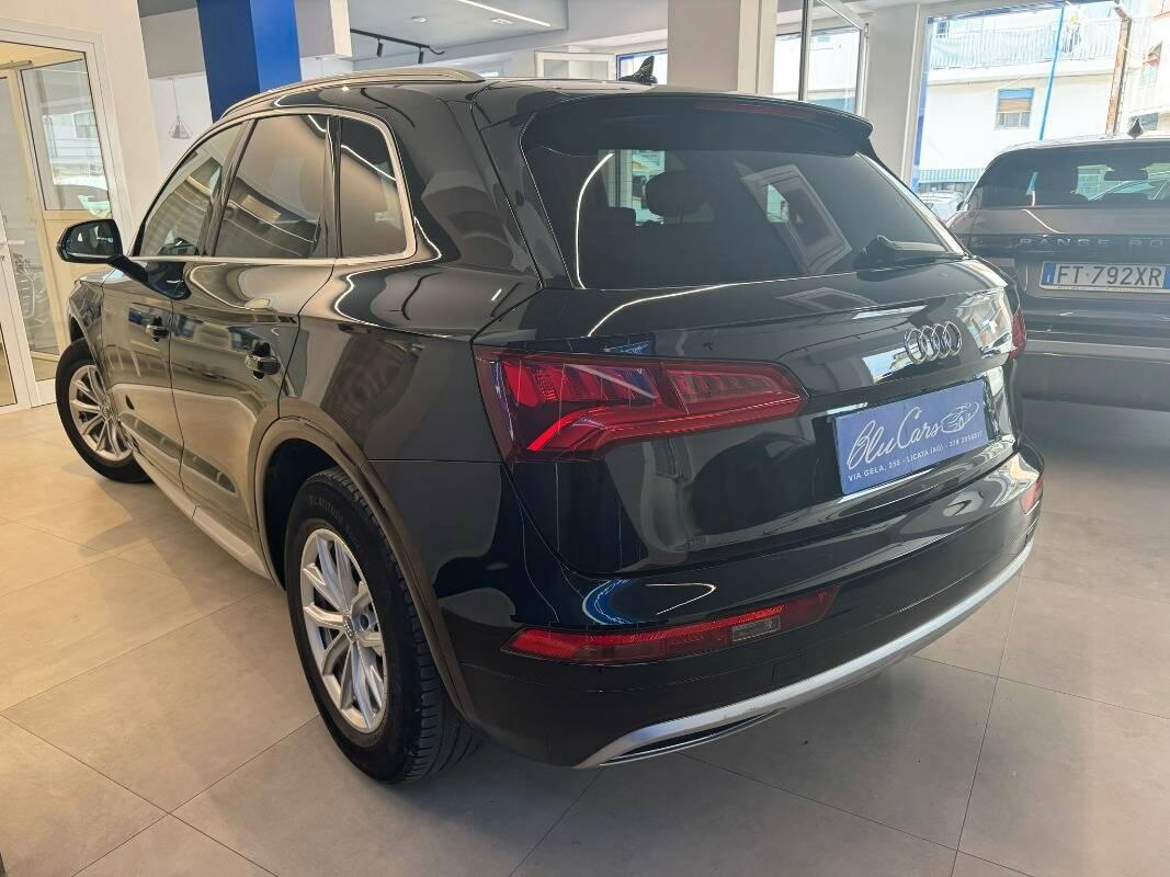 Audi Q5 35 2.0 tdi mhev Business Sport 163cv s-tronic
