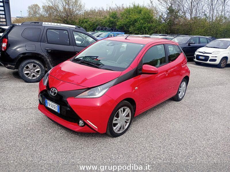 Toyota Aygo II 2014 5p 1.0 x-play my15