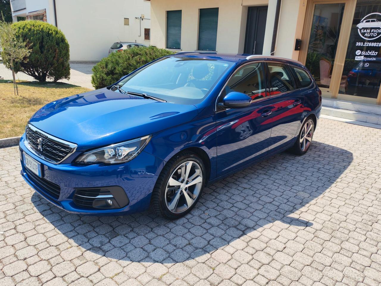 Peugeot 308 BlueHDi 130 S&S SW Allure