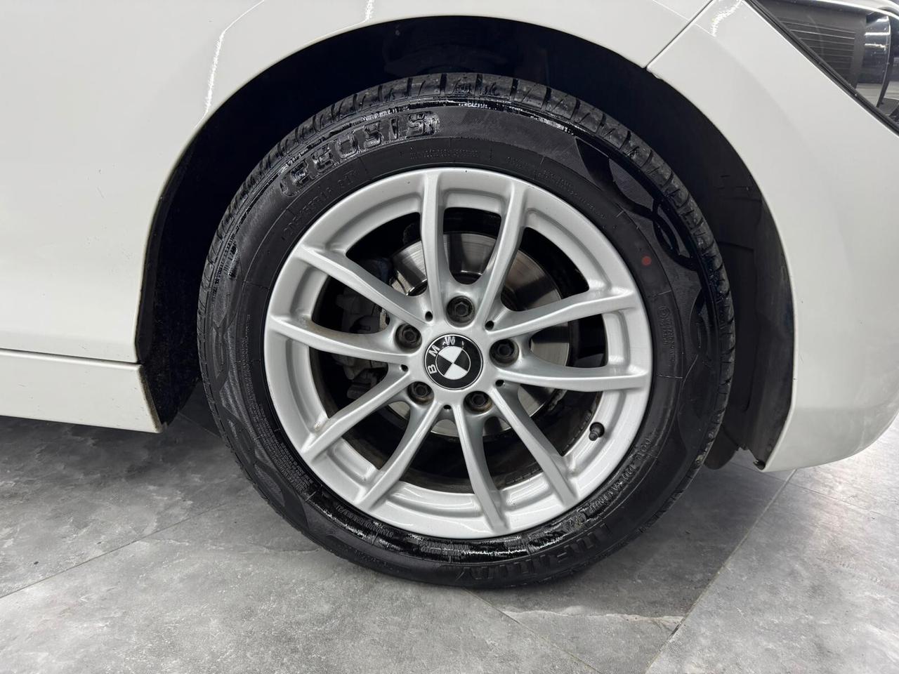 Bmw 116 Serie 1 116d 5p Dynamic