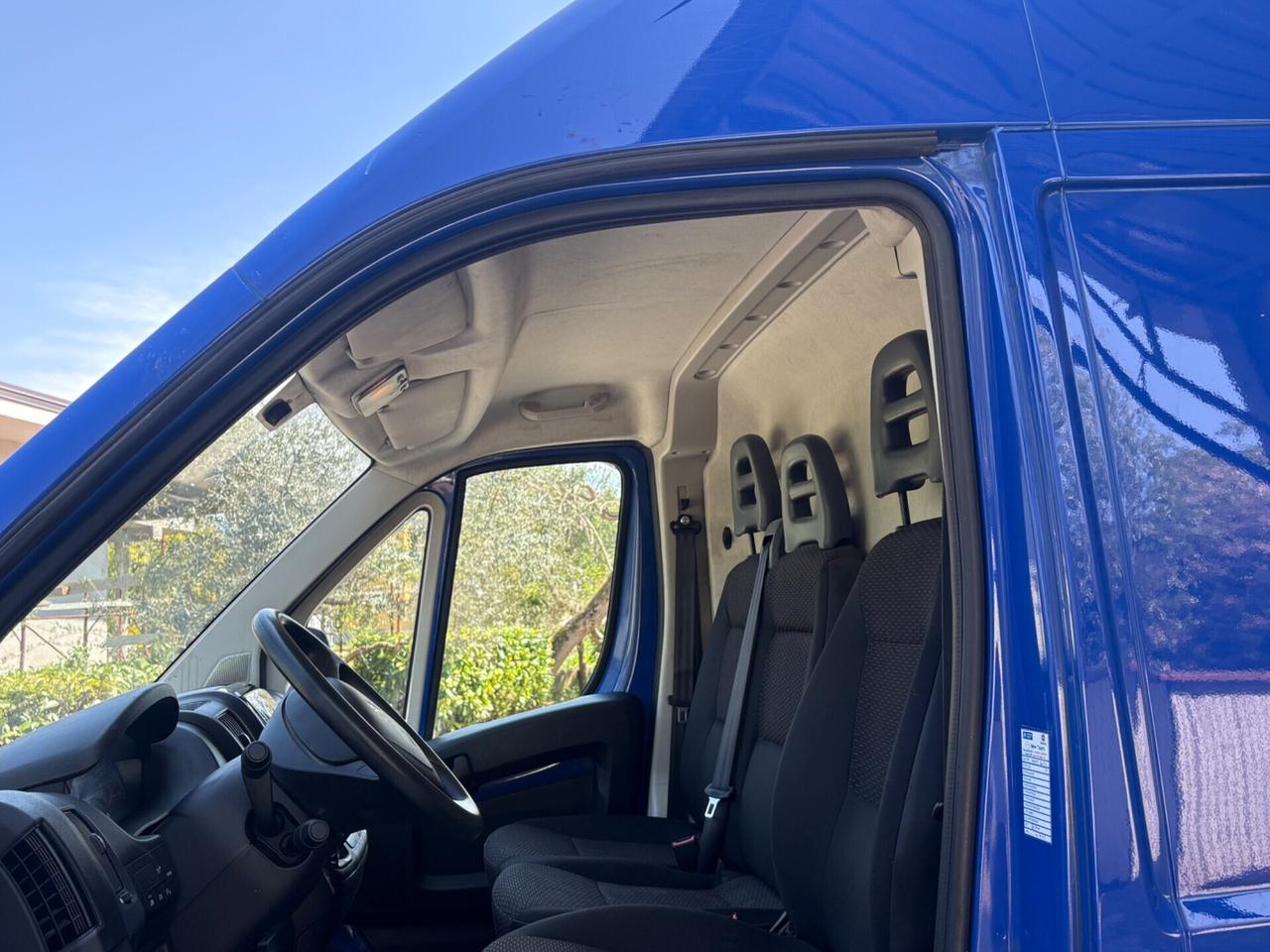 Peugeot Boxer 330 2.2 BlueHDi 140 S&S PC-TN Furgone