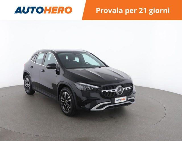 MERCEDES-BENZ GLA 180 Automatic Executive