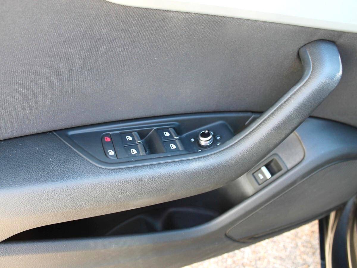 Audi A4 Avant 35TDI Stronic Led Cam PDC UNIPRO IVA DEDUCIB