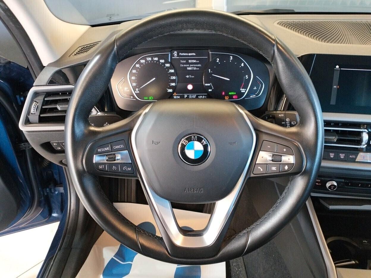 BMW 320 d Touring mhev 48V xdrive Business Advantage auto