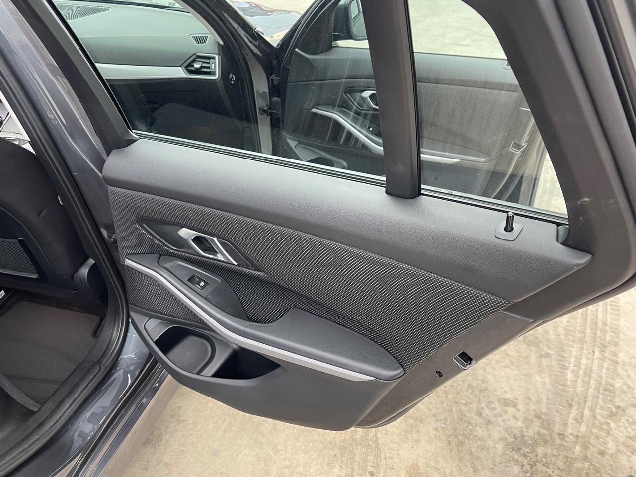 Bmw 320D 48V Touring Business Advantage