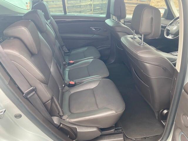 Renault Espace dCi 160CV EDC Energy Initiale Paris 4Control