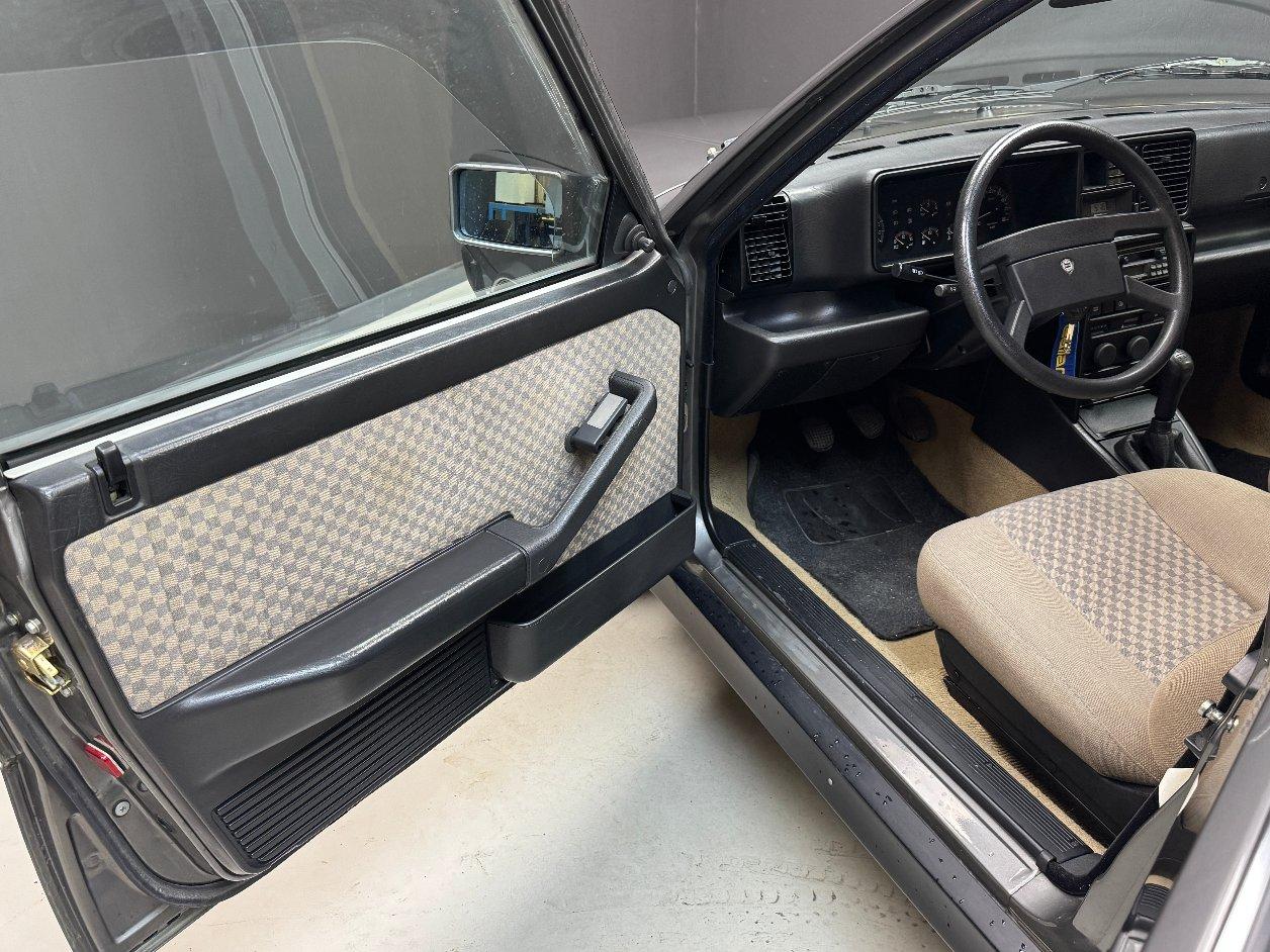 Lancia Delta 5 Porte Delta 1.6 ie GT