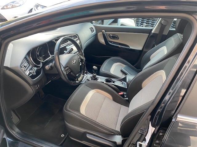 Kia Ceed cee'd 1.6 GDI 5 porte Cool