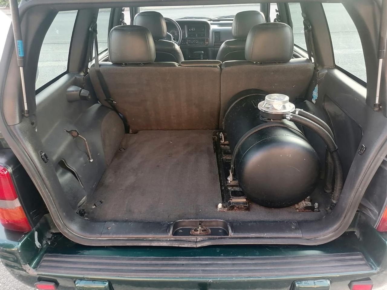 Jeep Grand Cherokee ZJ 5.2 v8 GPL