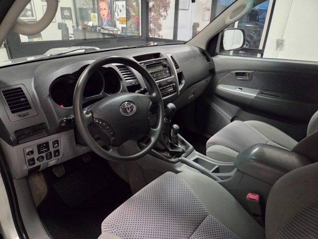TOYOTA Hilux 3.0 D-4D 4WD MANUALE