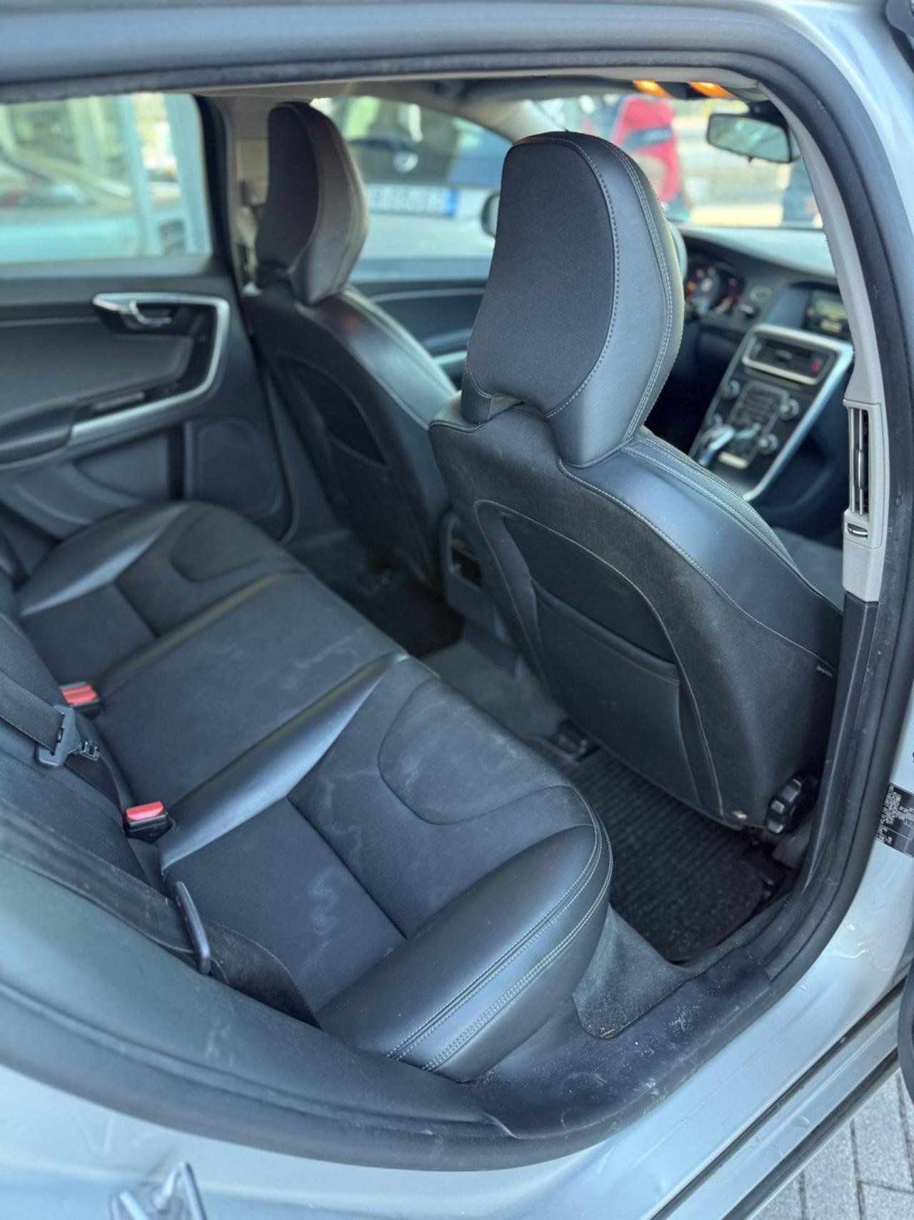 Volvo V60 D3 Geartronic Summum