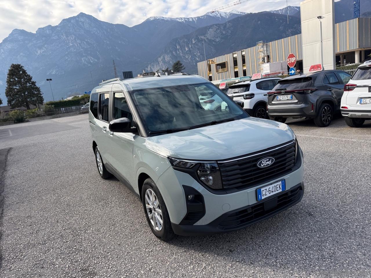 FORD Tourneo Courier 1.0 EcoBoost Pow. Tit. WINTER PACK