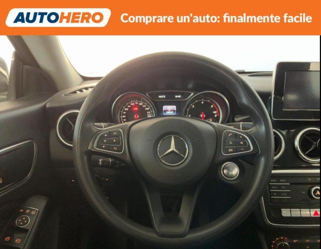 MERCEDES-BENZ CLA 180 d S.W. Automatic Business