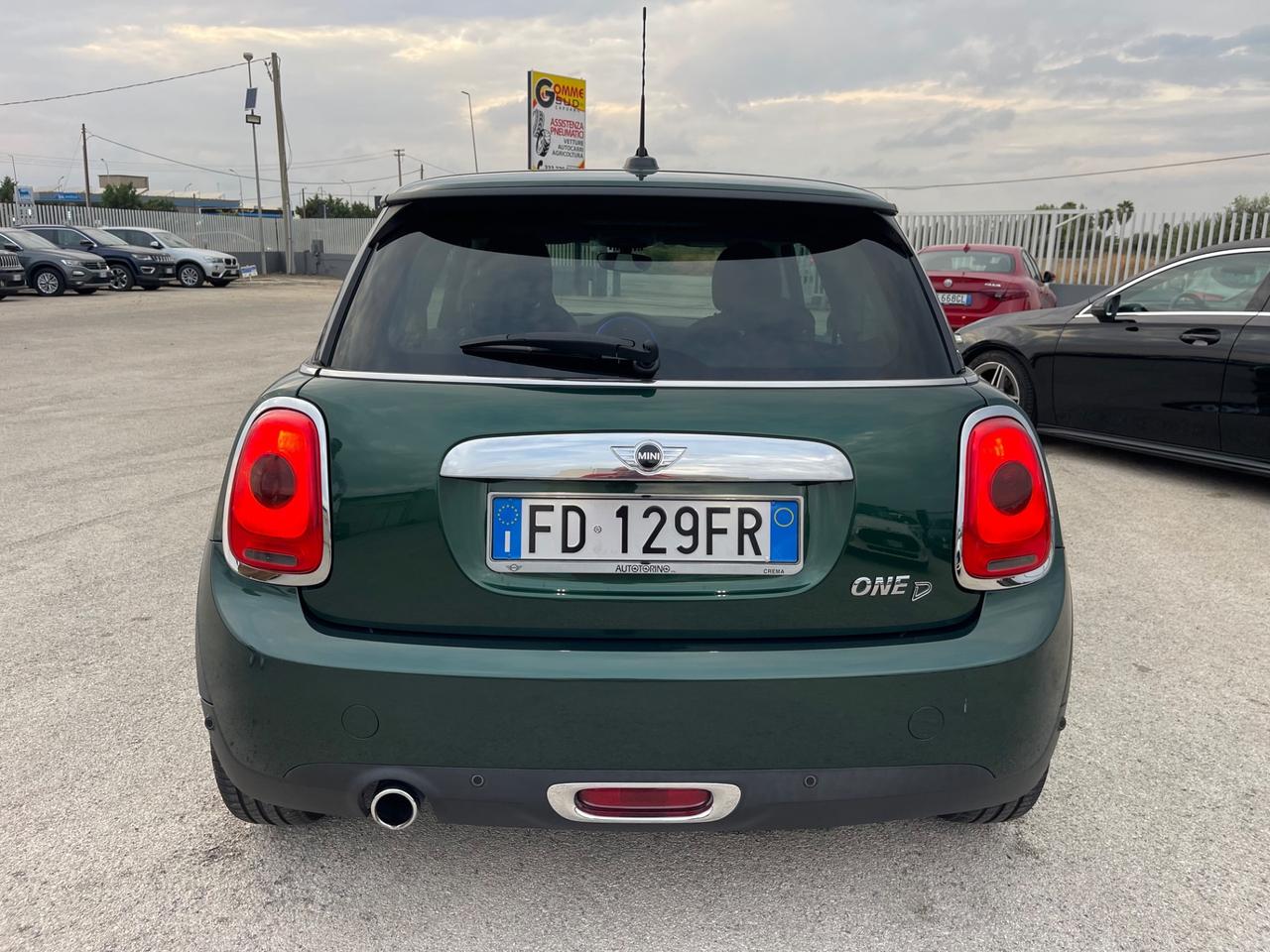 MINI ONE 1.5 D 3P 95CV TWIN TURBO FULL NAVI MY16
