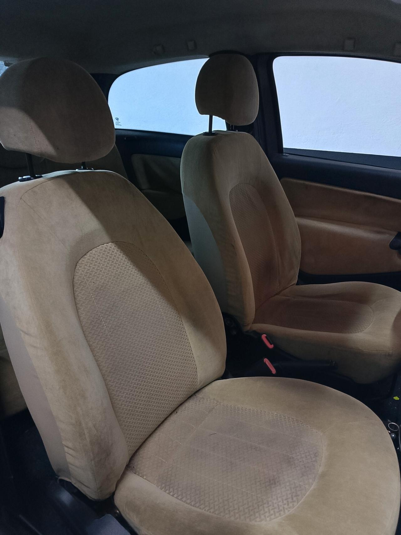 Lancia Ypsilon 1.2 Argento