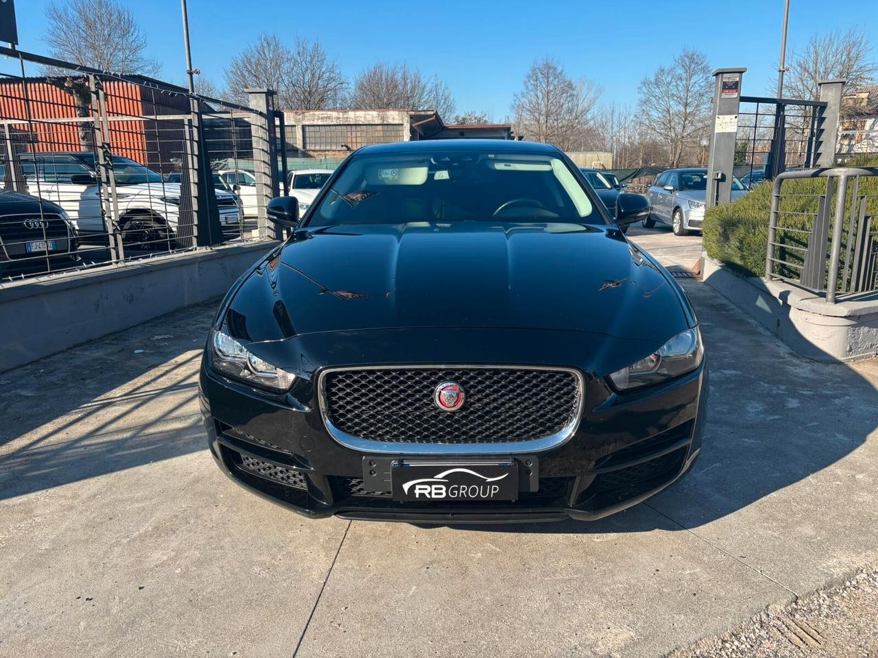 Jaguar XE 2.0 D 180 CV Portfolio