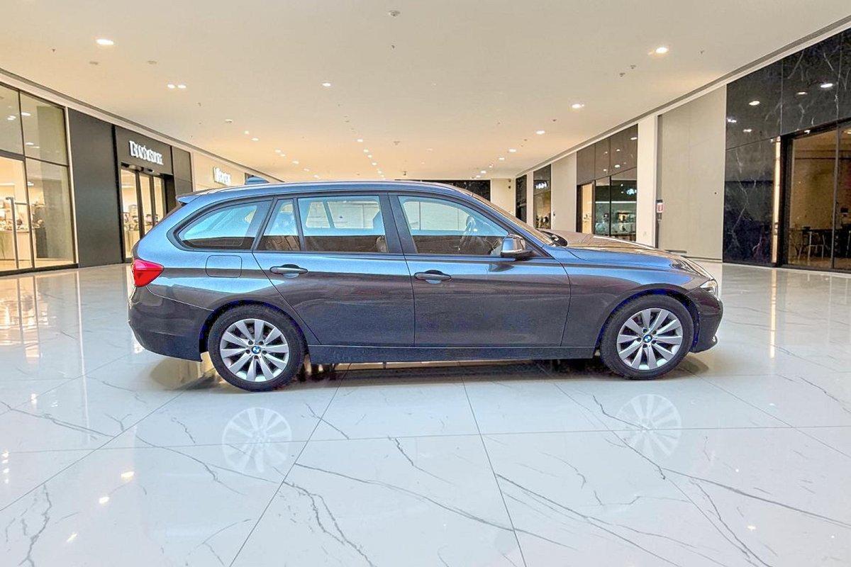BMW 320d xDrive Touring Luxury