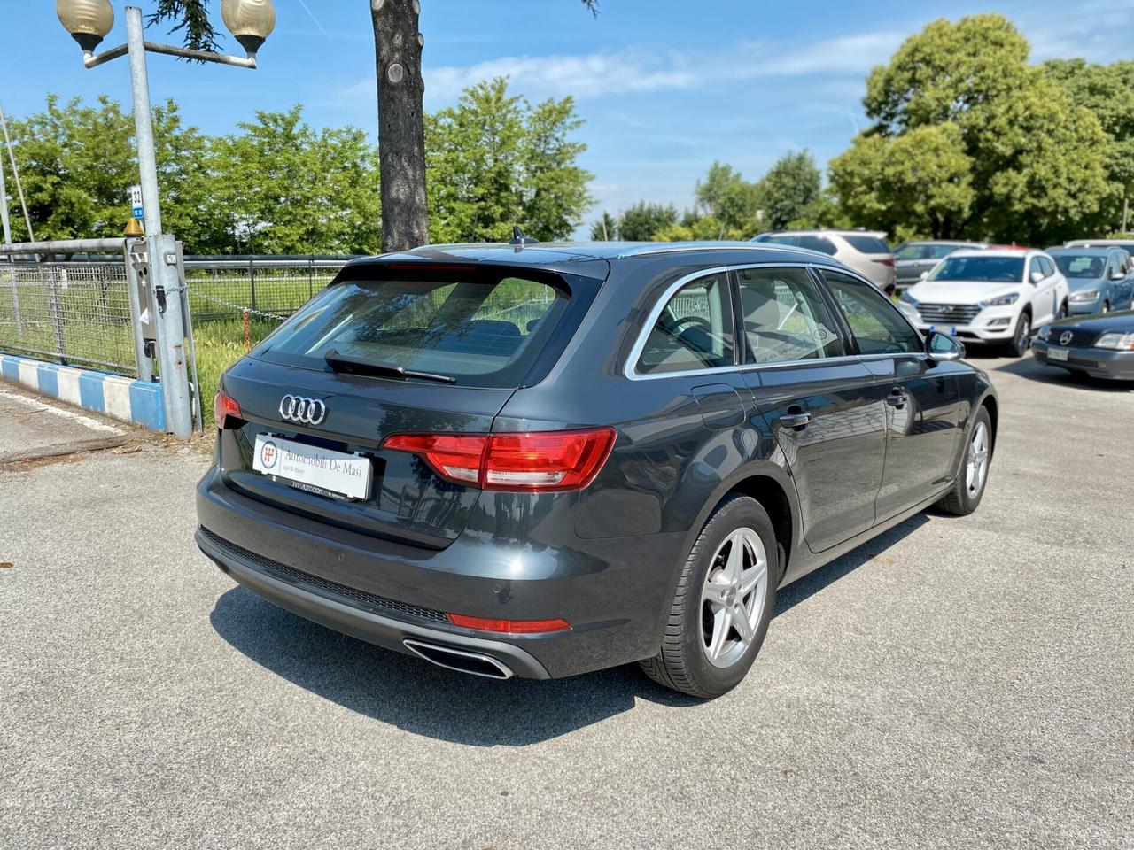 Audi A4 Avant 35 2.0 tdi 150cv s-tronic