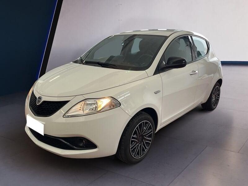 Lancia Ypsilon III 2015 1.0 hybrid Gold s&s 70cv