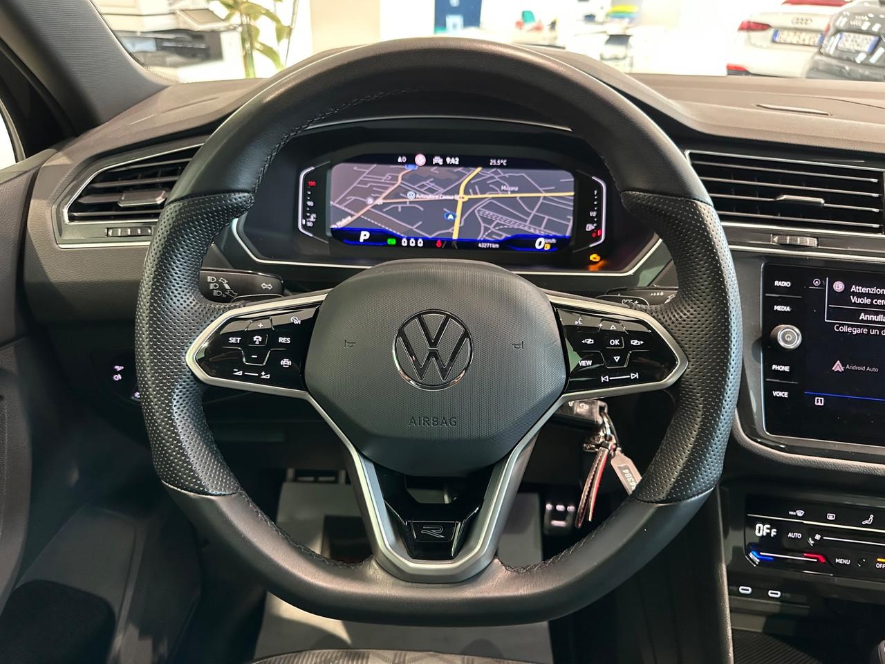 Tiguan R-Line 2.0 TDI 150cv DSG SCR IVA ESPOSTA