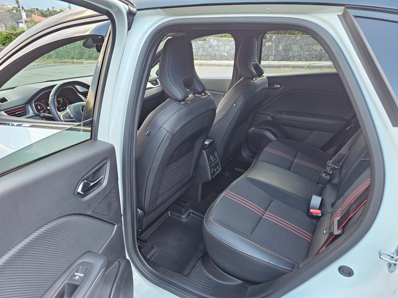 Renault Captur Full Hybrid E-Tech 140 CV RS Line