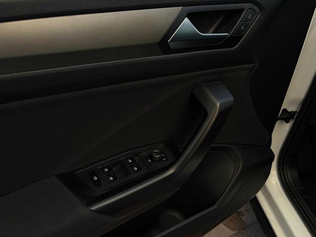 VOLKSWAGEN T-Roc 2.0 TDI 150 CV DSG 4MOTION *TETTO APRIBILE*