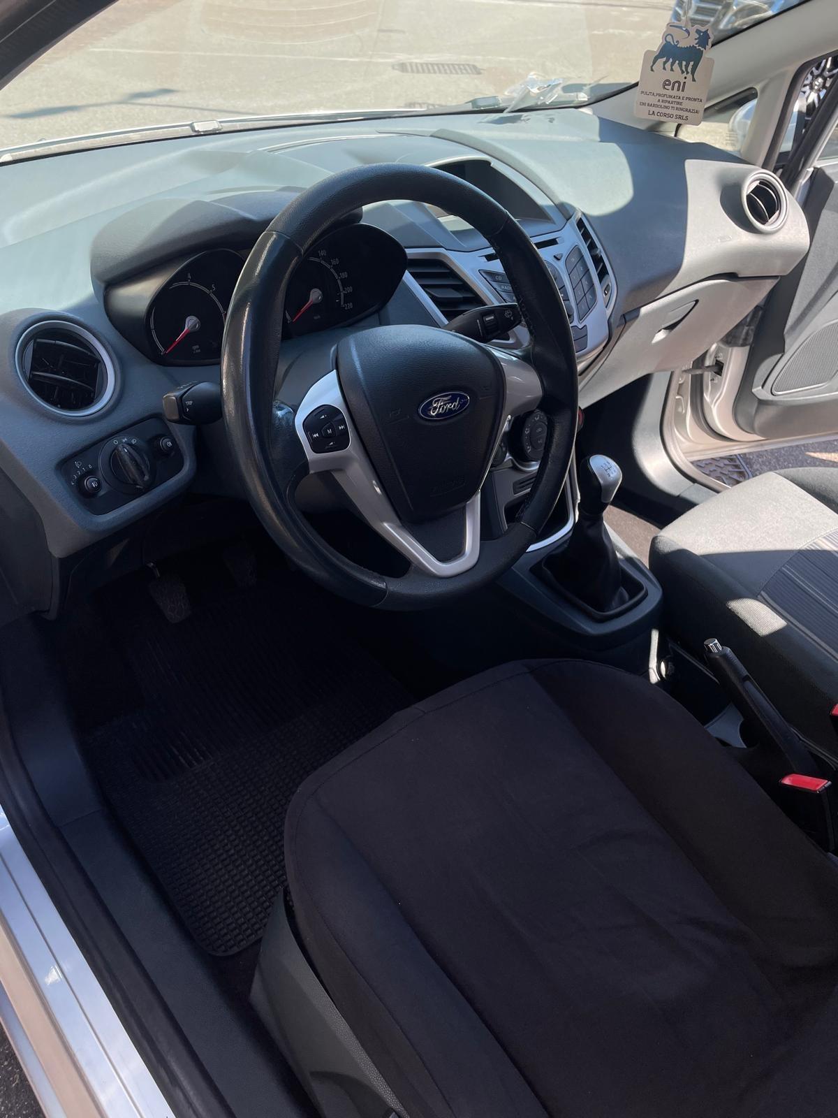 Ford Fiesta 1.2 82 CV 5 porte Titanium