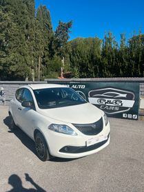 Lancia Ypsilon 1.2 69 CV 5 porte S&S Platinum