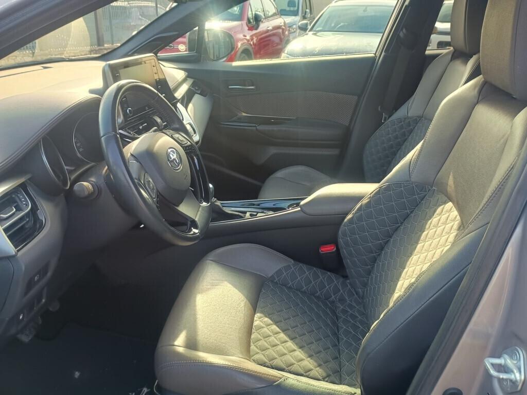 Toyota C-HR 1.8 Hybrid E-CVT Lounge