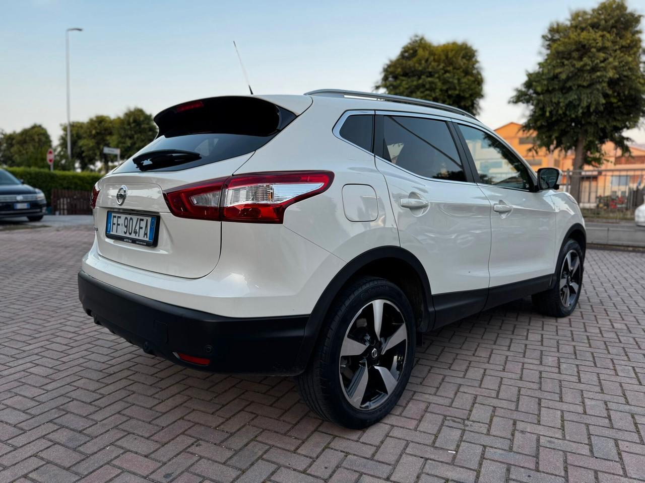 Nissan Qashqai 1.6 dCi 2WD N-Connecta