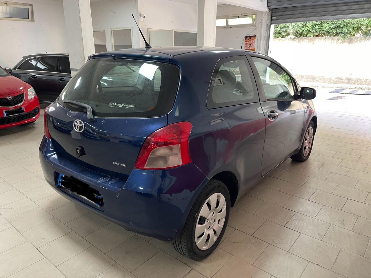 Toyota Yaris 1.0 3 porte