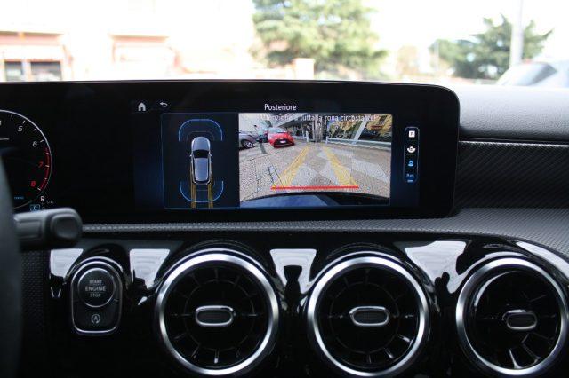 MERCEDES-BENZ A 180 Automatic AMG Line Premium