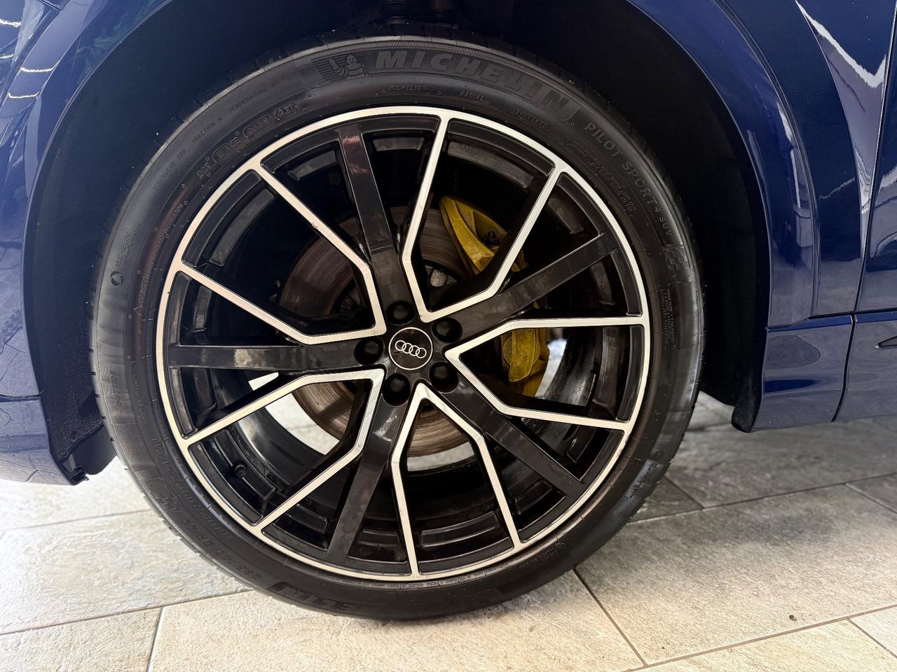 Audi Q8 50 TDI 286 CV quattro tiptronic Sport