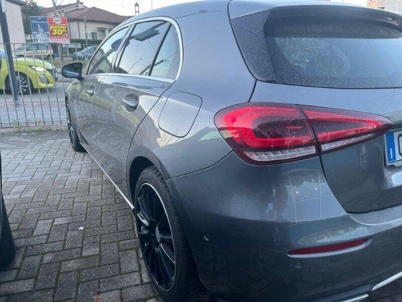 Mercedes-Benz Classe A A 180 d Automatic Premium