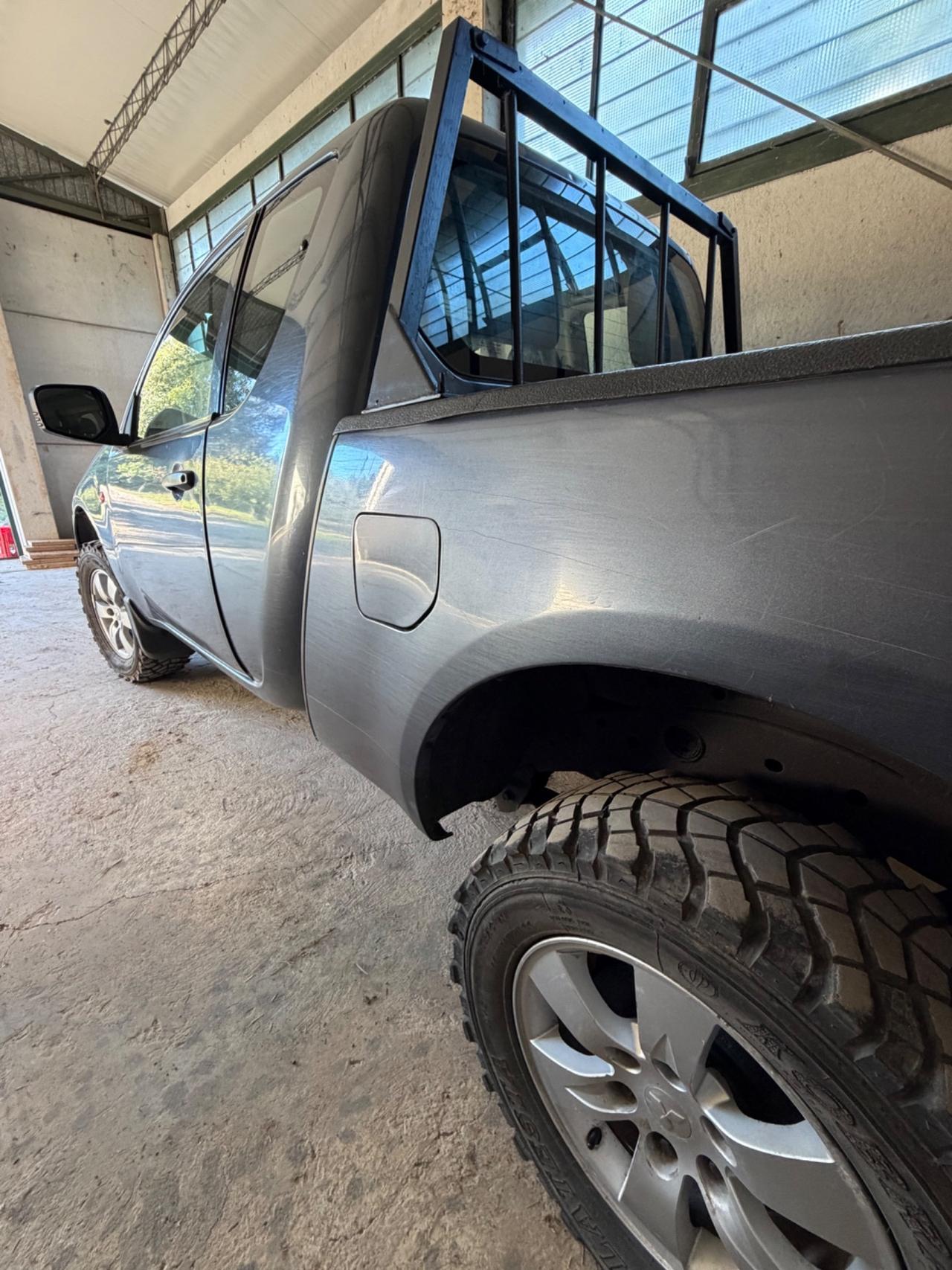 Mitsubishi L200 2.5 DI-D/136CV Single Cab Inform