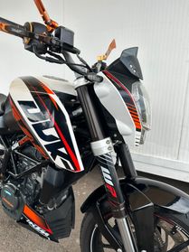 Ktm 125 Duke akrapovic
