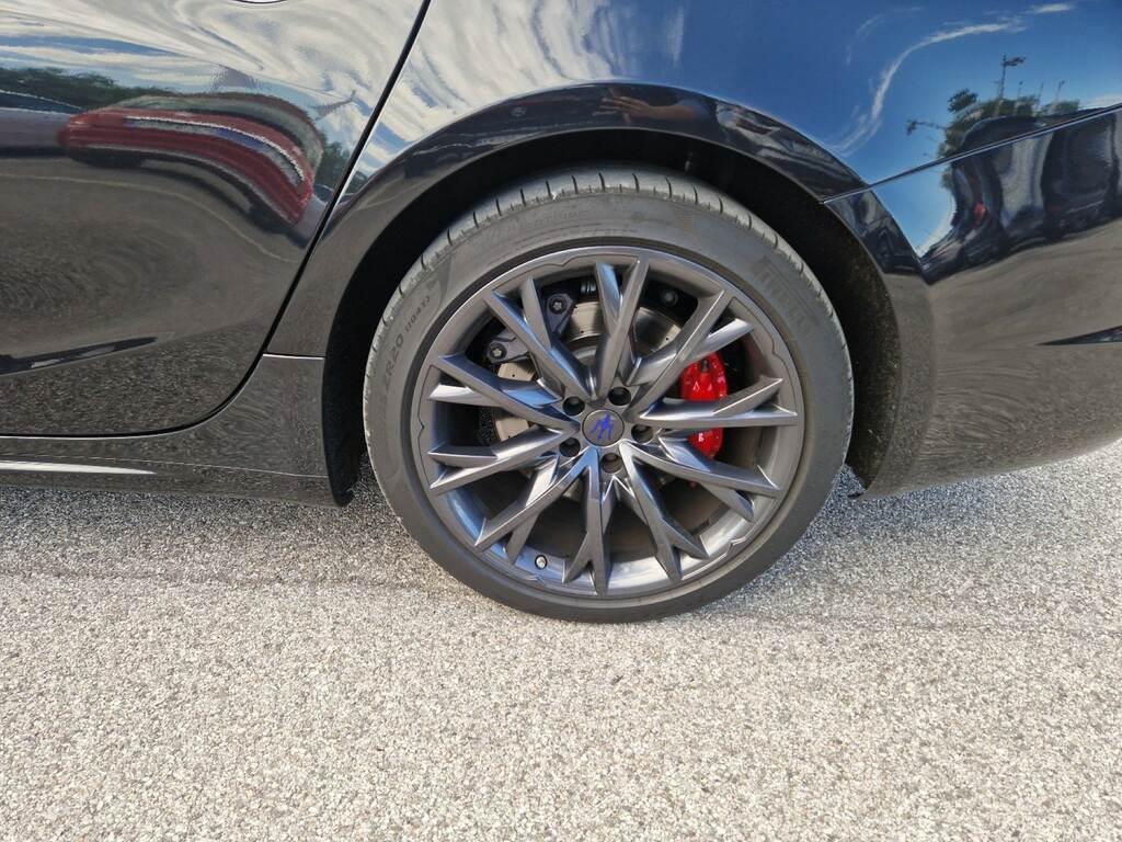 Maserati Ghibli 3.0 DS Gransport Auto
