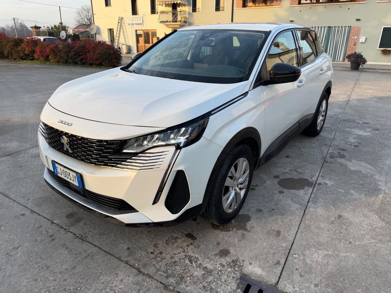 Peugeot 3008 BlueHDi 130 S&S EAT8 Active Pack