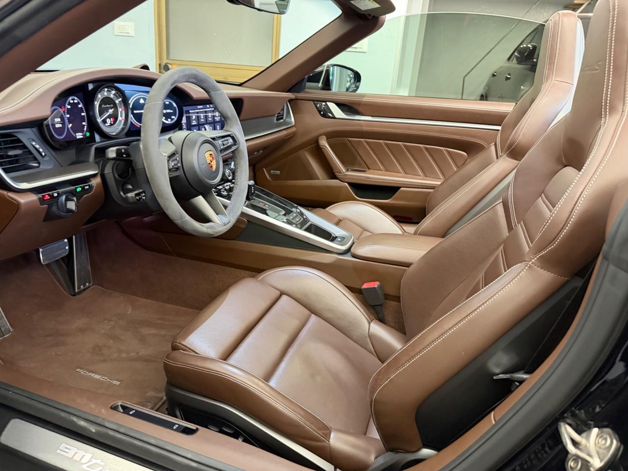 Porsche 911 Turbo S Cabriolet ufficiale italiana iva esposta