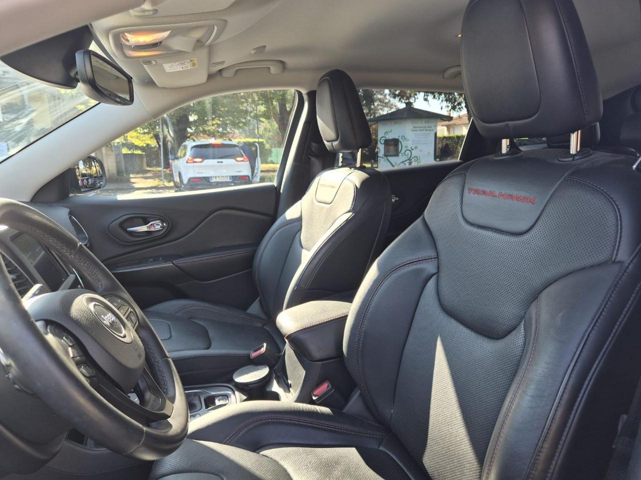 JEEP Cherokee trailhawk SOLO 19000 KM PARI AL NUOVO