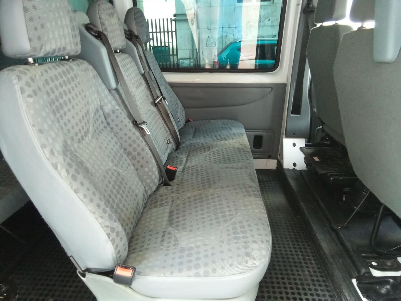 FORD TRANSIT 2.2 TDCI TREND 9 POSTI – 120.000 KM – GANCIO TRAINO – GARANZIA – PARI AL NUOVO