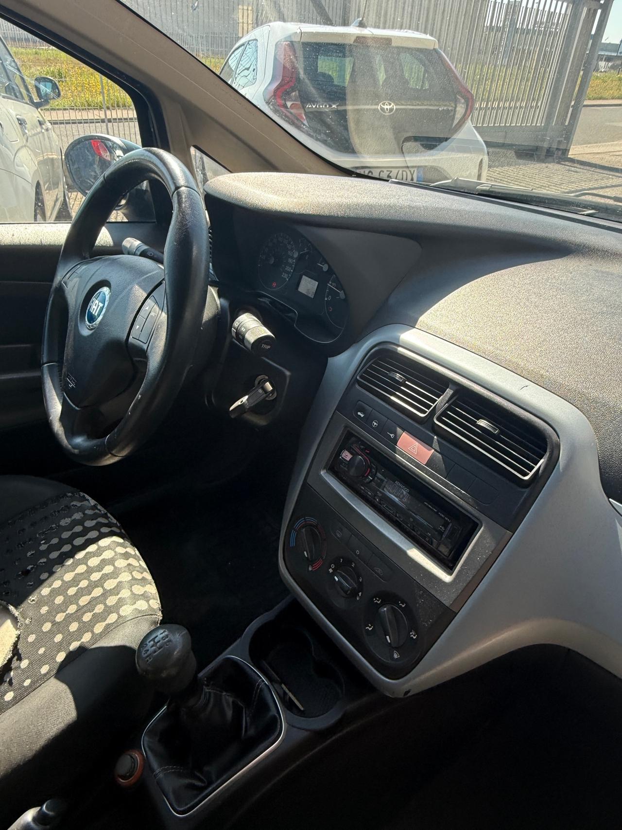 Fiat Grande Punto 1.3 MJT 75 CV 3 porte Active