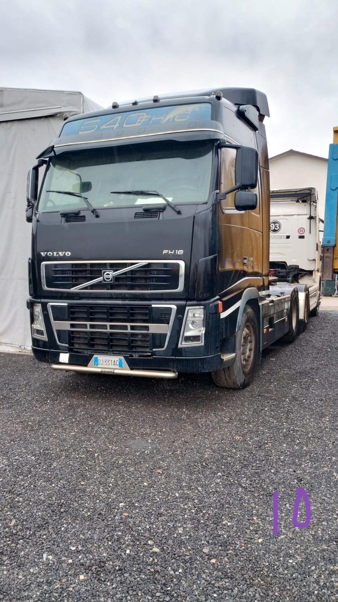 TRATTORE STRADALE SCANIA R450